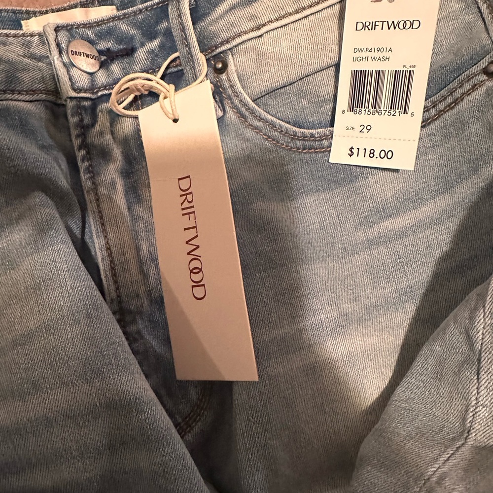 Driftwood Royce Jeans in Light Wash. size 29. NEW WITH TAGS! - Picture 6 of 16